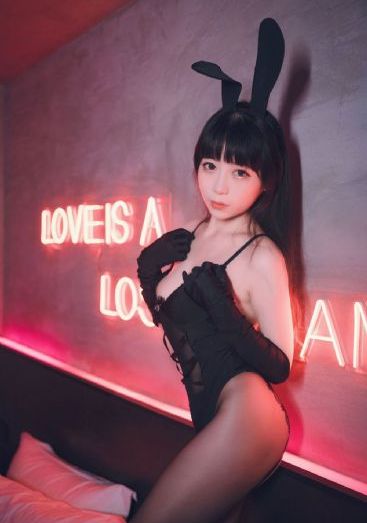 美丽的小蜜桃3