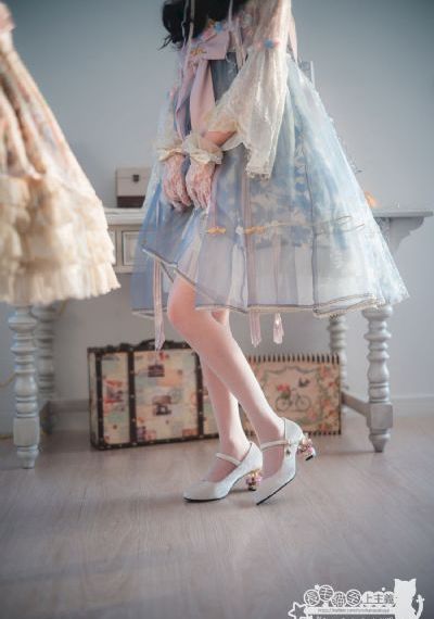 一女嫁三夫电视剧免费观看