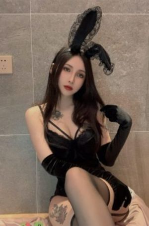 丰满少妇久久久久久久