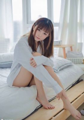 午夜视频在线播放