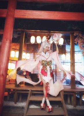献给魔王伊伏洛基亚吧
